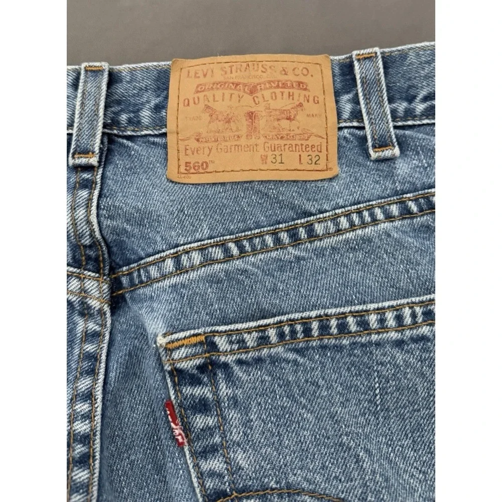 Vintage Levis 560 Jeans Mens Size 31X32 Blue Loose Fit Tapered Leg Medium Wash